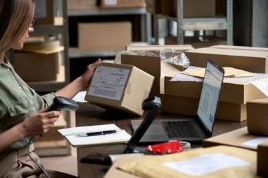 female-seller-worker-online-store-260nw-1831476553